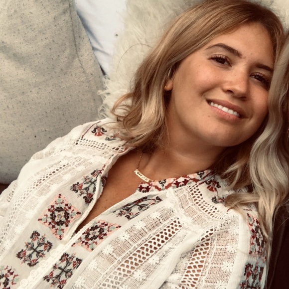 Meet your Posher, Jessica - Picture 6 of 16